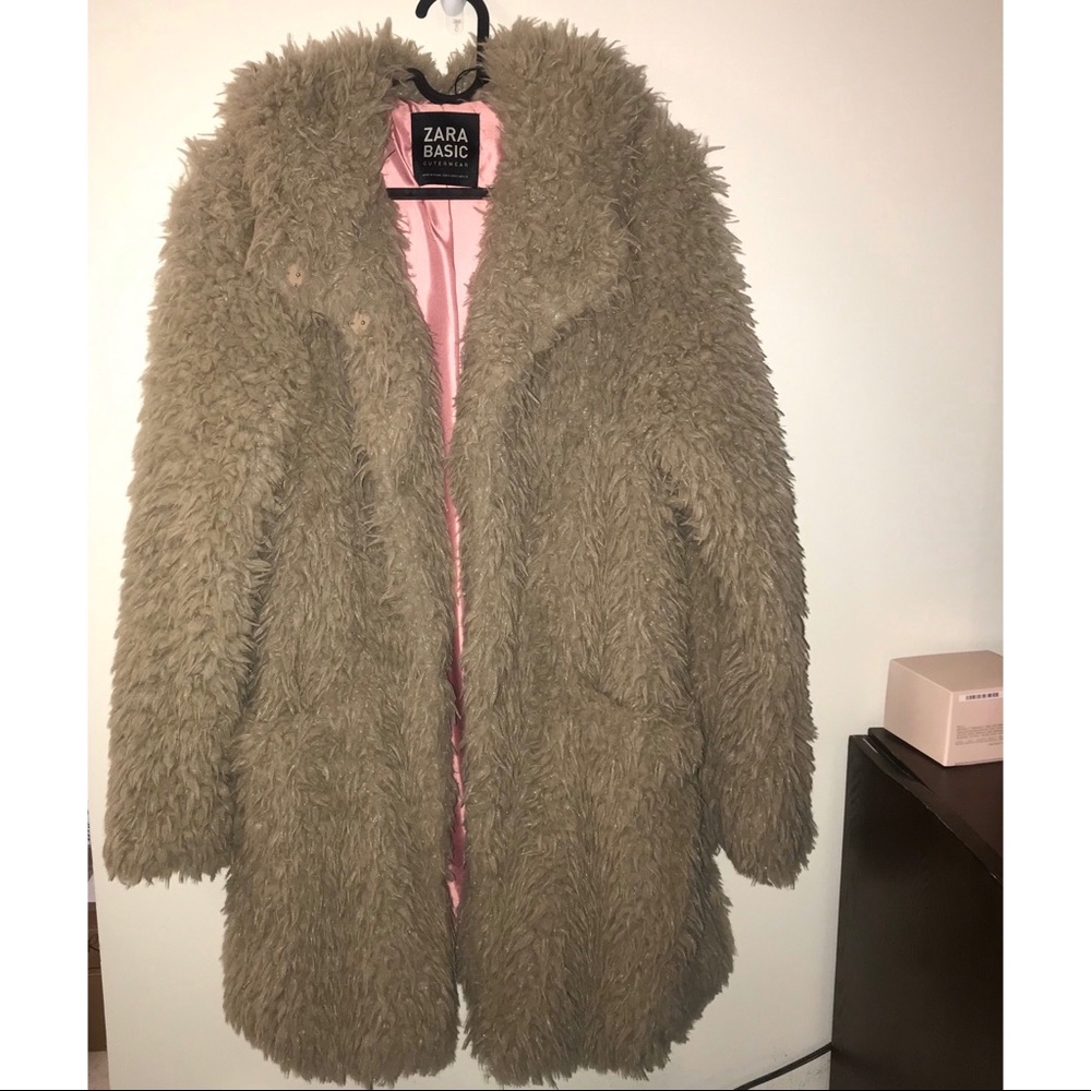 ZARA Fuzzy Peacoat 🧸🧥